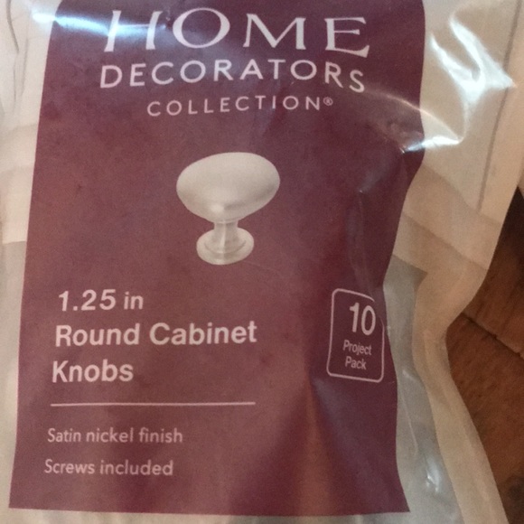 20 cabinet knobs - Picture 2 of 4